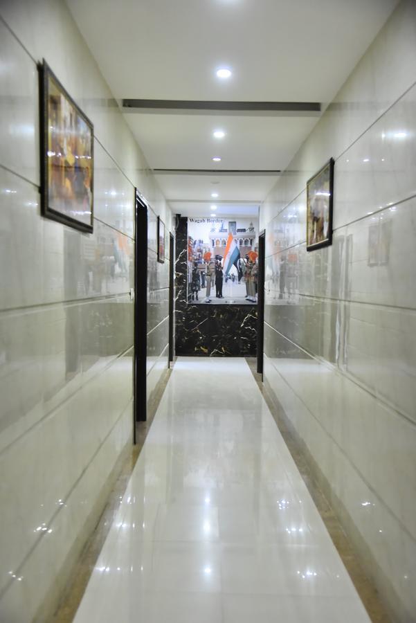 Hotel Krishnas Amritsar Exterior photo